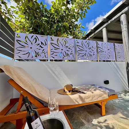 Apartment La Vie Est Belle Luxury With Jacuzzi '2'