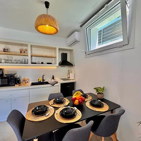 La Vie Est Belle Luxury With Jacuzzi '2' Apartment Pounda