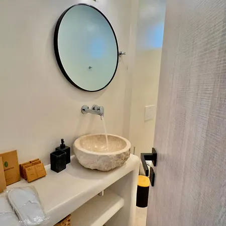 La Vie Est Belle Luxury With Jacuzzi '2' * Pounda