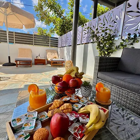 La Vie Est Belle Luxury With Jacuzzi '2' Apartment *