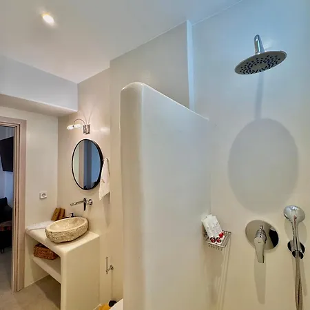 Apartment La Vie Est Belle Luxury With Jacuzzi '2' Pounda