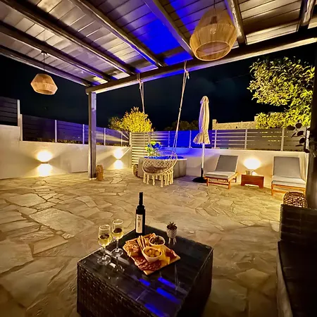 Apartment La Vie Est Belle Luxury With Jacuzzi '2'